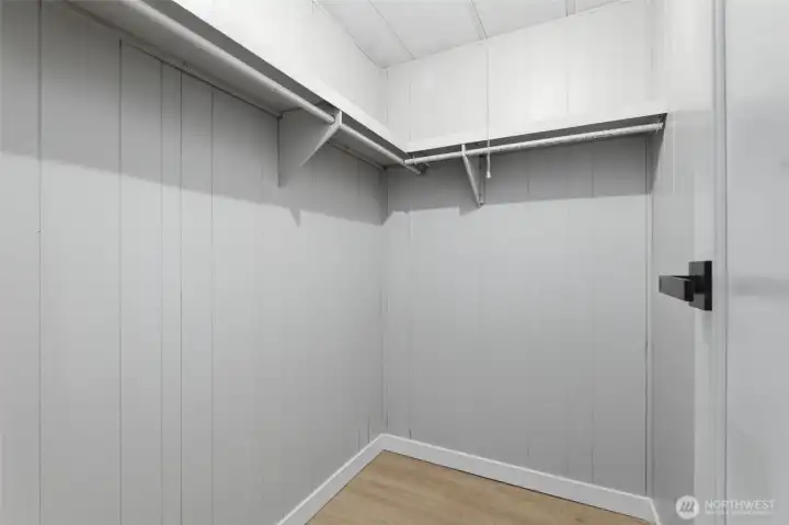 Walk-in closet