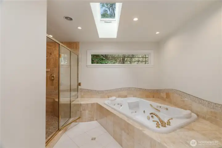 Jetted tub