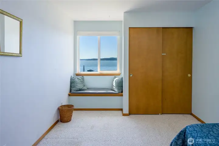 Fourth bedroom.