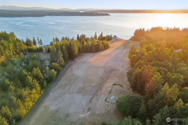 (1600x75 grass landing strip)