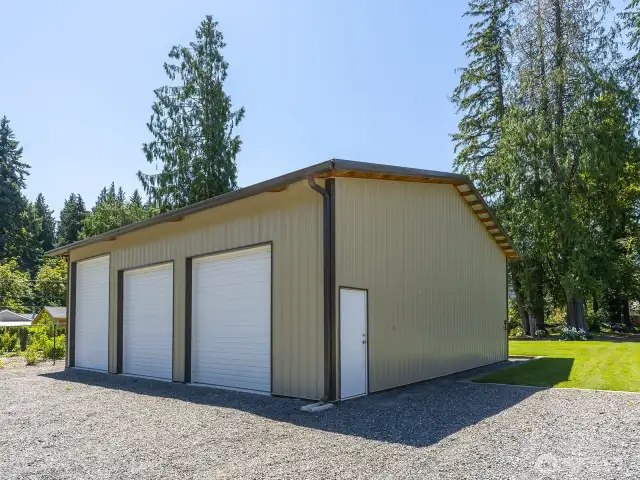 40 x 36 Shop with 3 Doors for Vehicles, Boats , RV and toys