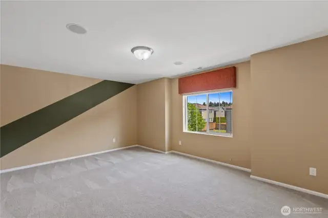 Bonus room, 5th bedroom, hobby room, office, etc.