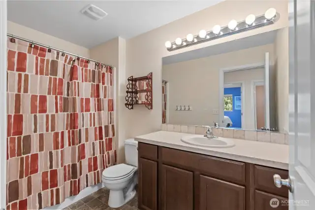 Full bath on 2nd floor