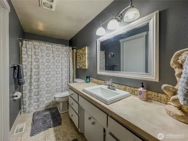 Main bath.