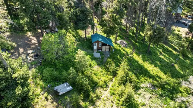 Sleeping Cabin with Garage aerial view