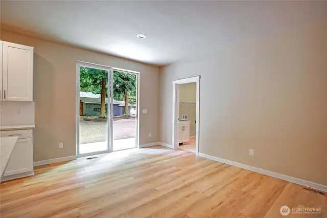 Sliding Door to Bak Patio