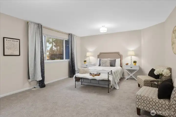 Super spacious primary suite with an en-suite bathroom