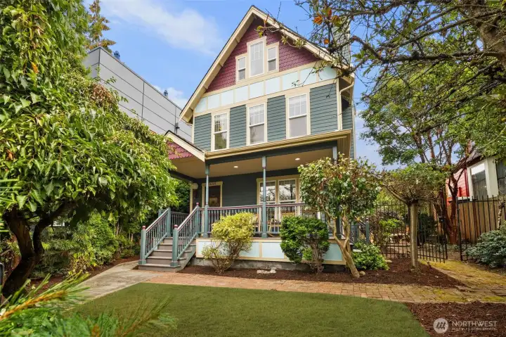 Welcome Home! Grass has been edited.