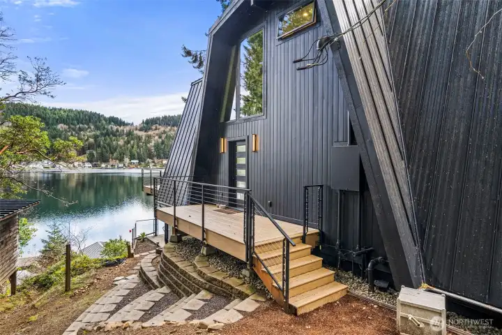 Side deck from the kitchen