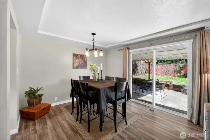 Spacious dining area to comfortably host family meals, holiday gatherings and effortless entertaining!