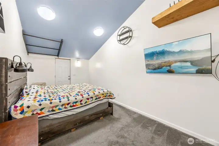 Bonus room with 3/4 bath and exterior access. Excellent potential for multi-generational living, or private apartment.