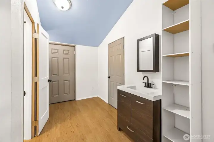 Bonus room with 3/4 bath and exterior access. Excellent potential for multi-generational living, or private apartment.