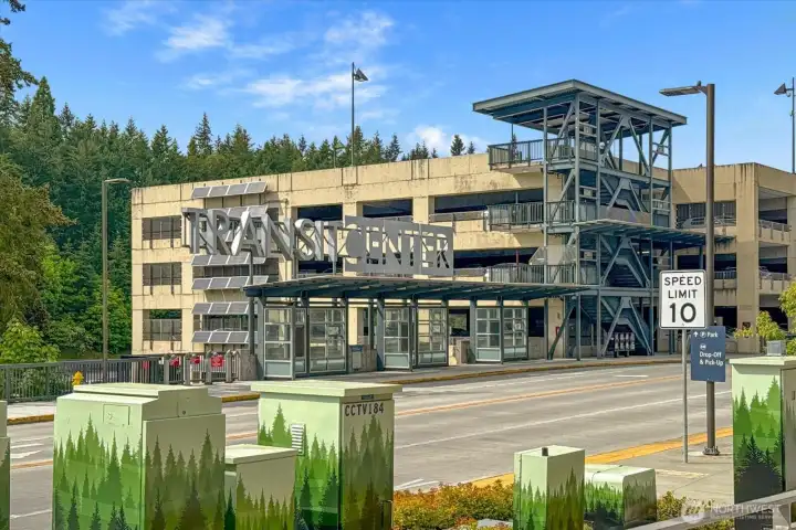 Various commuter options nearby.