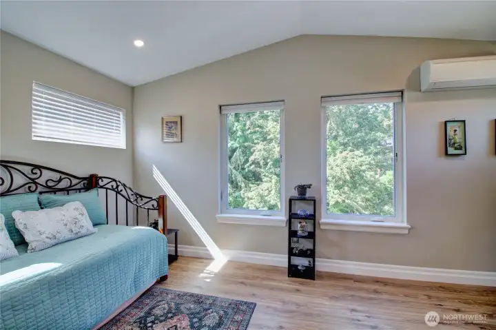Third Bedroom overlooking the green area at the rear of the home. Third Bedroom overlooking the green area at the rear of the home.