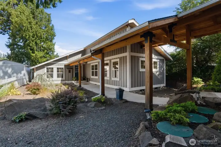 Easy-care landscaping allows you to spend more time on the water than in the yard. Easy-care landscaping allows you to spend more time on the water than in the yard.