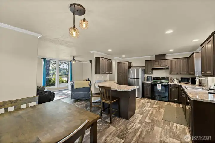 Perfect for hosting gatherings.