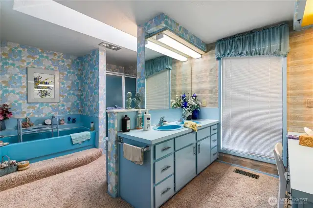 Primary bath