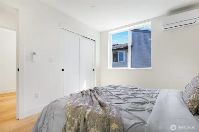 2nd bedroom