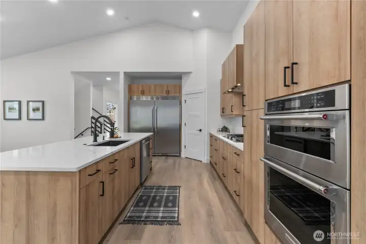 oversized walkway leaves plenty of space for cooking