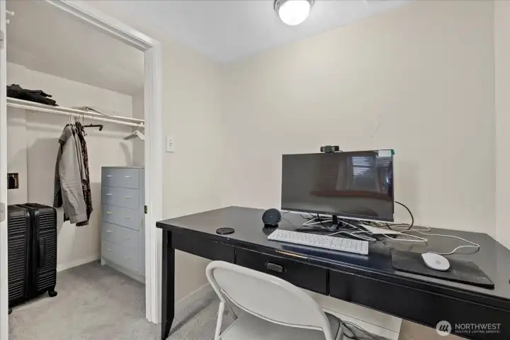 Downstairs bedroom office space and closet