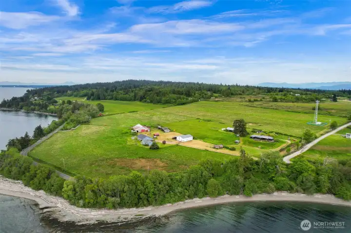 A rare coastal setting with open acreage, water frontage, and wide territorial views. A rare coastal setting with open acreage, water frontage, and wide territorial views.