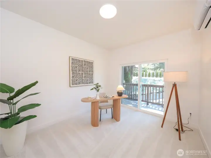 Bedroom/Office with balcony Bedroom/Office with balcony