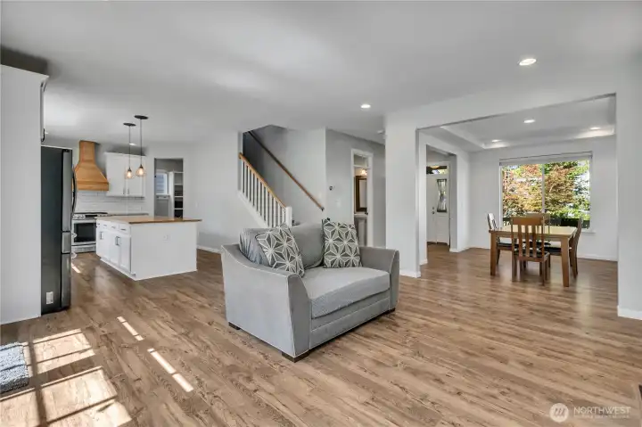 Mutliple furniture combinations in these large rooms! Mutliple furniture combinations in these large rooms!