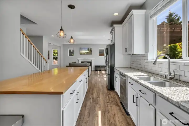 Check out all the storage in this large island kitchen! Check out all the storage in this large island kitchen!