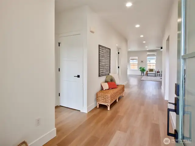Entrance/Foyer