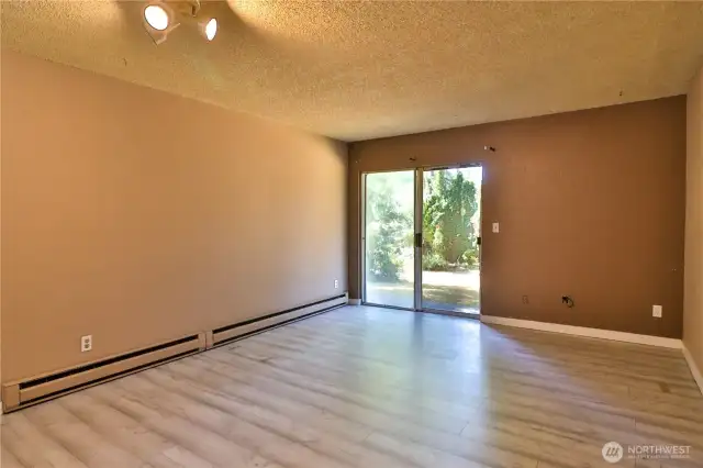 Freshly cleaned and vacant