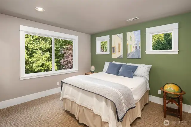 2nd Bedroom