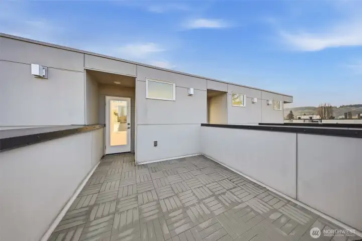 North formal rooftop deck