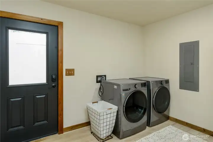 Laundry/Mud room