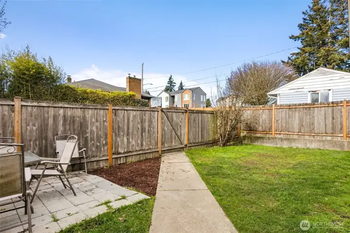 Fully Fenced Yard