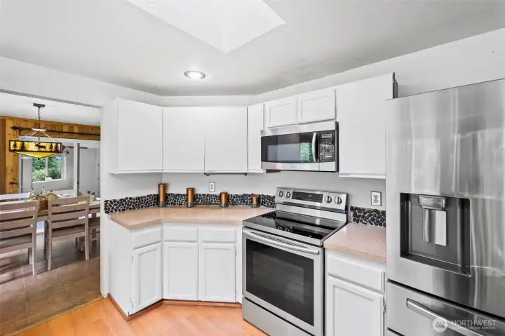 Stainless steel kitchen appliances