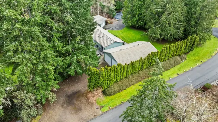 2 separate driveways on this property!