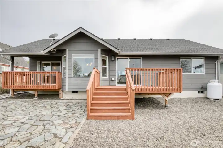 Large back deck for barbequing and outdoor living