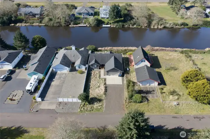 Large driveway with plenty of room for Rvs, boats, and guests