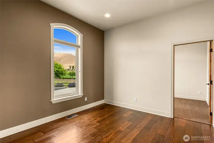 Bonus TV room Bonus TV room
