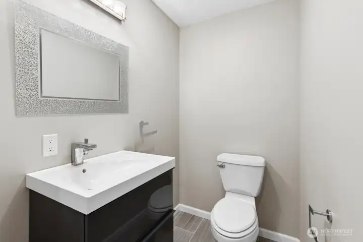 main level 1/2 bath main level 1/2 bath