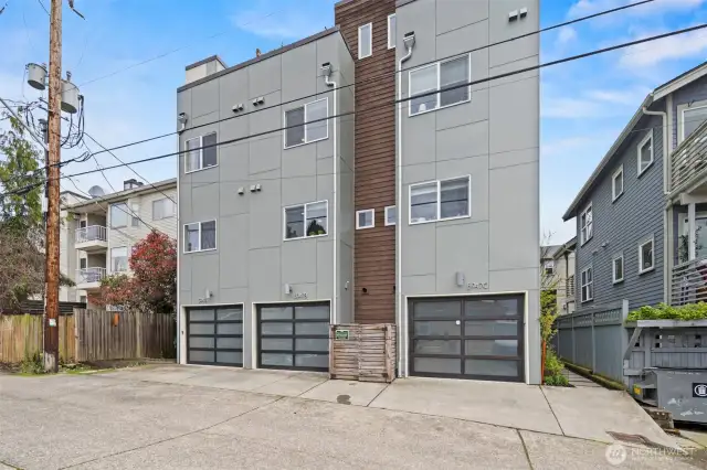 Middle Garage