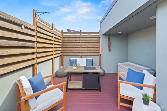 Private rooftop