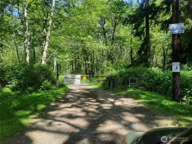Community Access to River - gate. Entrance only for residents & their guests.
