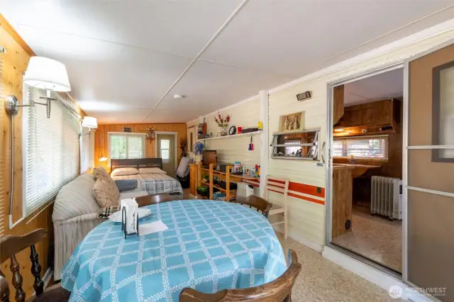Plenty of room here to visit with friends.