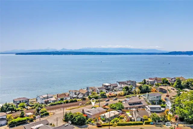 Views of the Sound and Olympic Mountains!