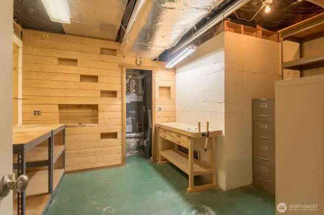 Large work shop with more storage behind