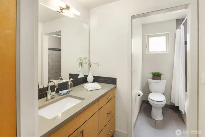 full batrh on main floor