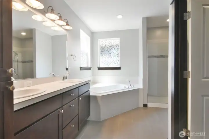 5 Piece Primary Bathroom
