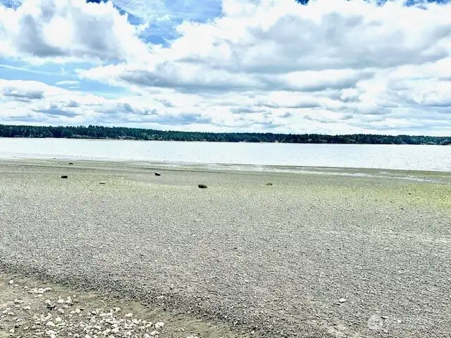 Looking out to the Totten Shores inlet from Beach level
