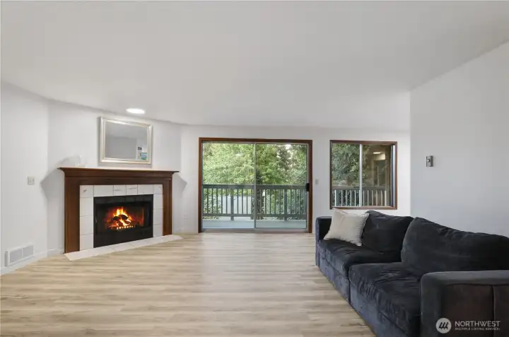 Living Room w sliding glass door to large deck